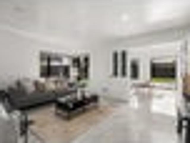 House for sale in Chaslands, Canterbury
