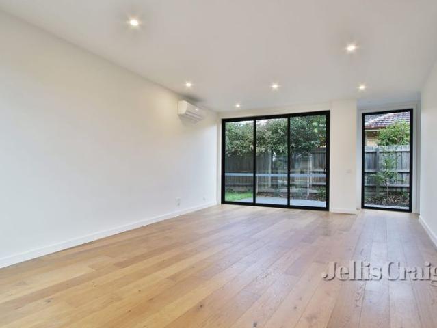 Townhouse for rent in Bentleigh East, Melbourne