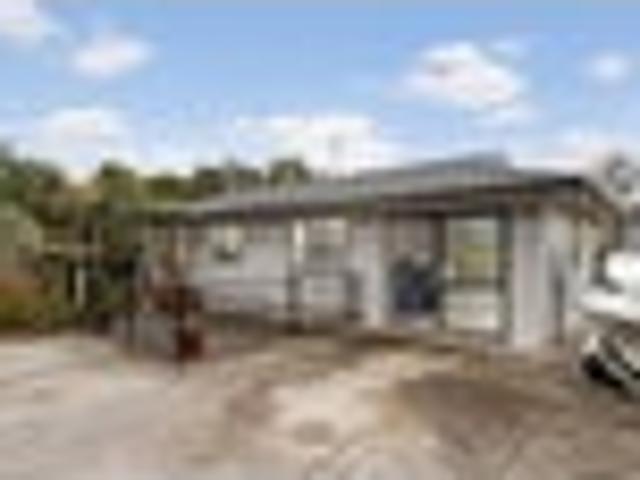 House for sale in Awhitu