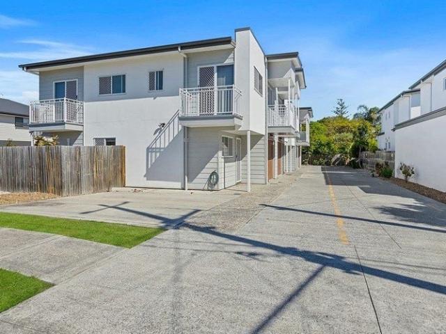 Townhouse for rent in Toombul, Queensland