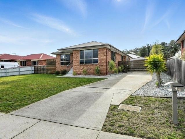 House for sale in Old Beach