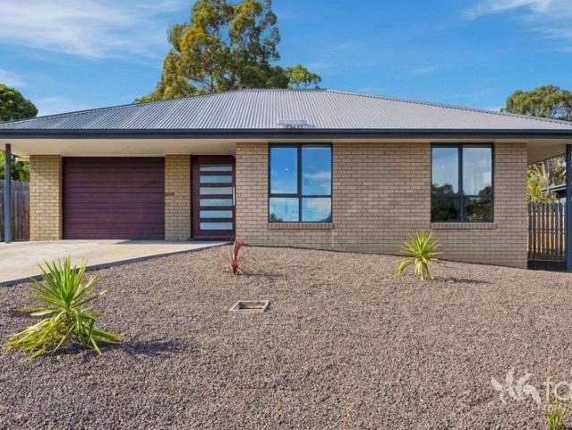 House for sale in Blackmans Bay, Hobart