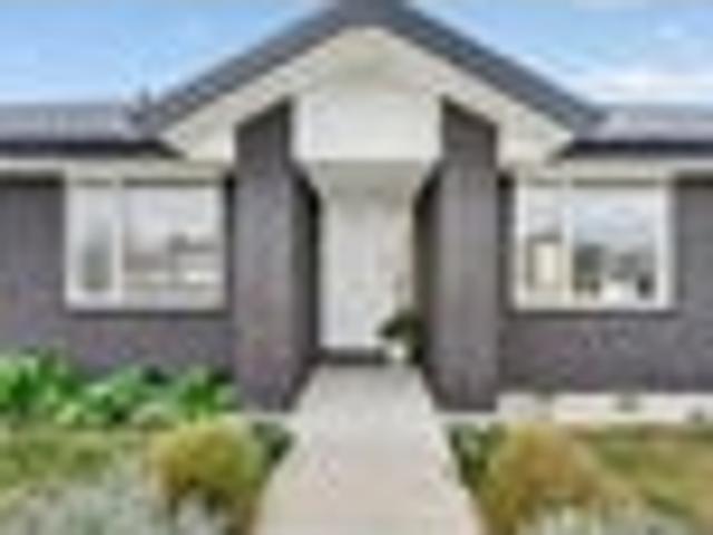 House for sale in Charing Cross, Canterbury