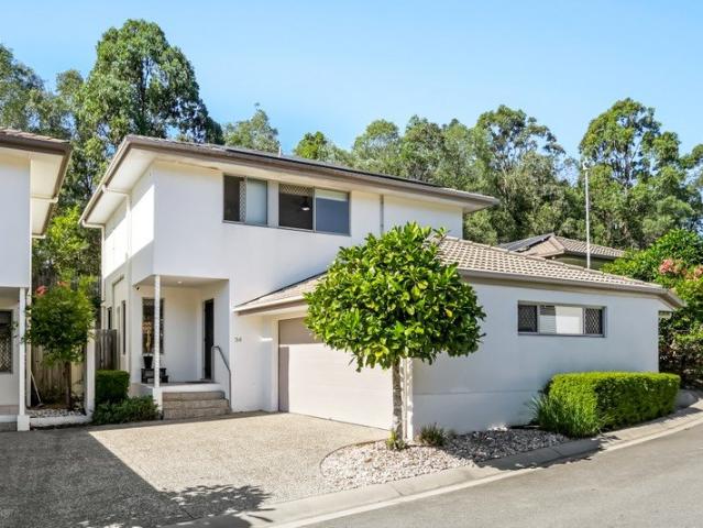 Villa for sale in Fernbrook, Queensland