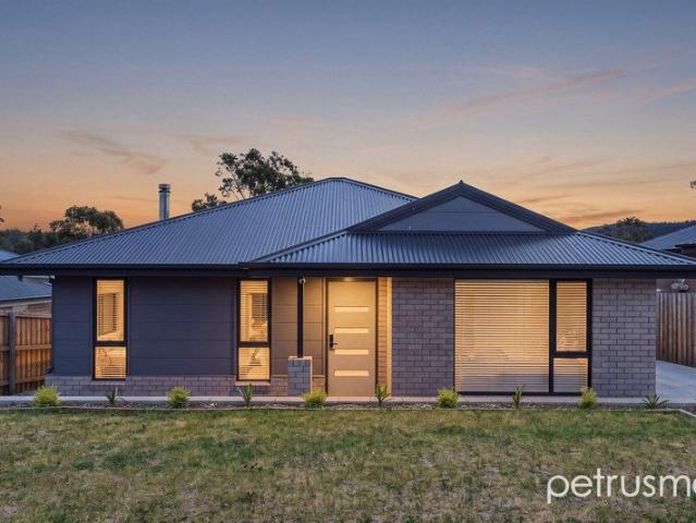 House for sale in Olive Grove Estate, Hobart