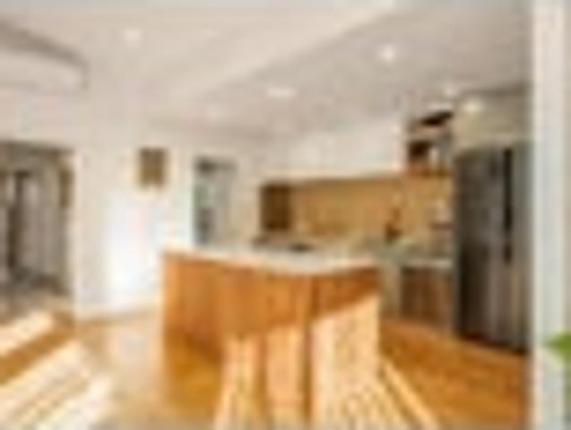 House for sale in Chaslands, Canterbury