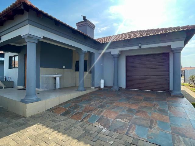 House for rent in Golf Park, Midvaal Local Municipality