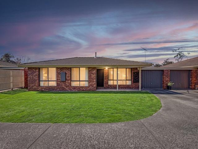 Apartment for sale in Pakenham, Melbourne