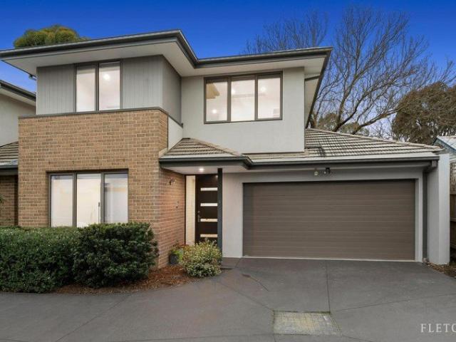 Townhouse for sale in Camerons Creek, Victoria