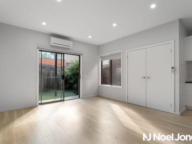 Townhouse for rent in Camerons Creek, Victoria
