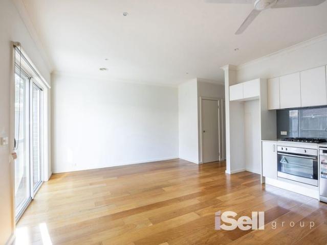Townhouse for rent in Camerons Creek, Victoria