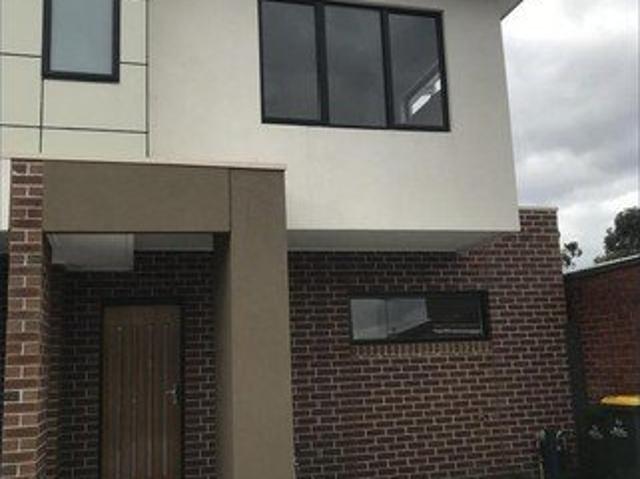 Townhouse for rent in Lalor, Melbourne
