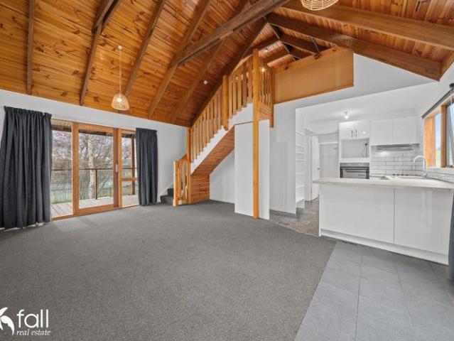 House for rent in Birchs Bay, Tasmania