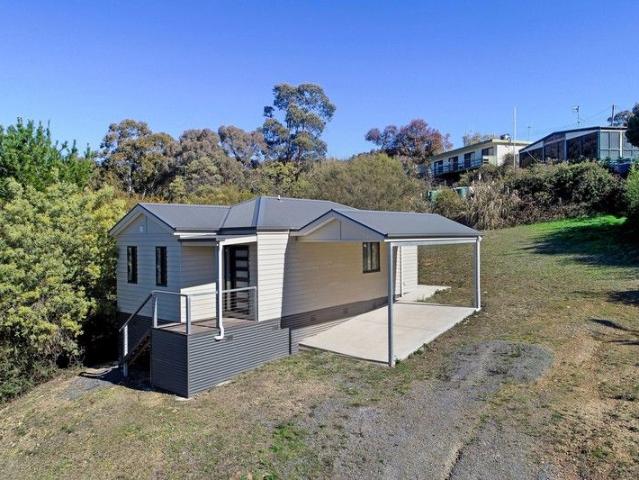 House for sale in Goughs Bay, Victoria