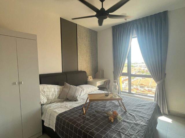 Room for rent in Petaling, Alam Impian