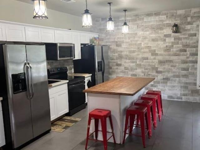 Room for rent in Union City, Georgia