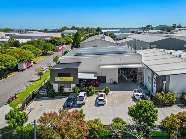 Warehouse for rent in Toombul, Queensland