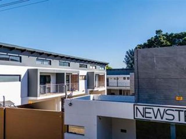 Apartment for sale in Waterkloof, Gauteng