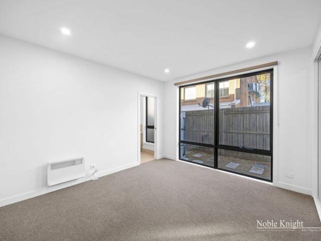 Townhouse for rent in Camerons Creek, Victoria