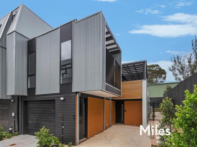 Townhouse for rent in Camerons Creek, Victoria