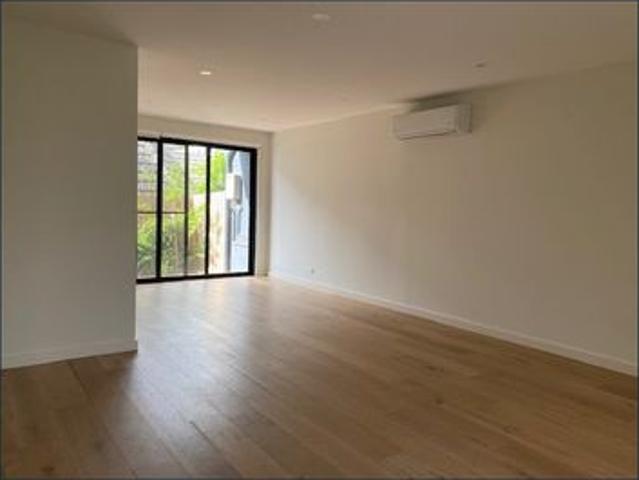 Townhouse for rent in Camerons Creek, Victoria