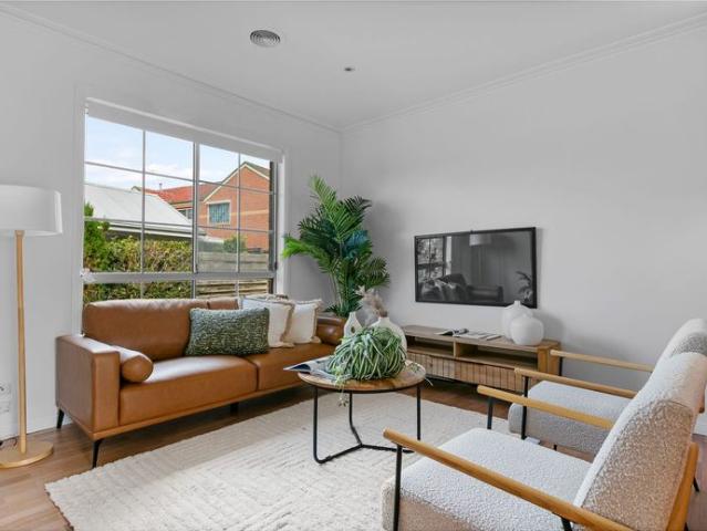 Townhouse for rent in Keon Park, Melbourne