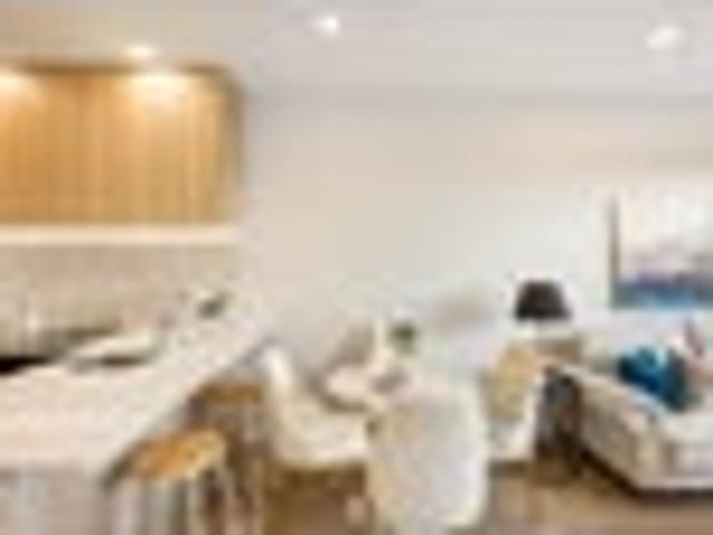 Townhouse for sale in Penrose, Oroua County