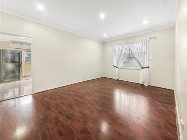 House for rent in Seven Hills, Sydney