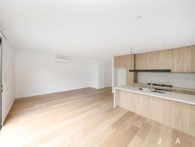 Townhouse for rent in Altona North, Melbourne