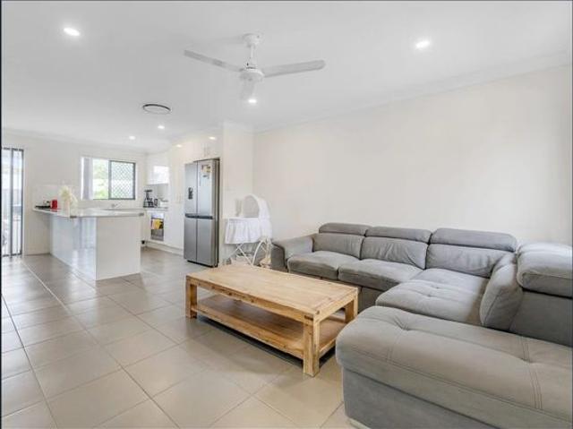 Townhouse for rent in Bellbird Park, Greater Brisbane