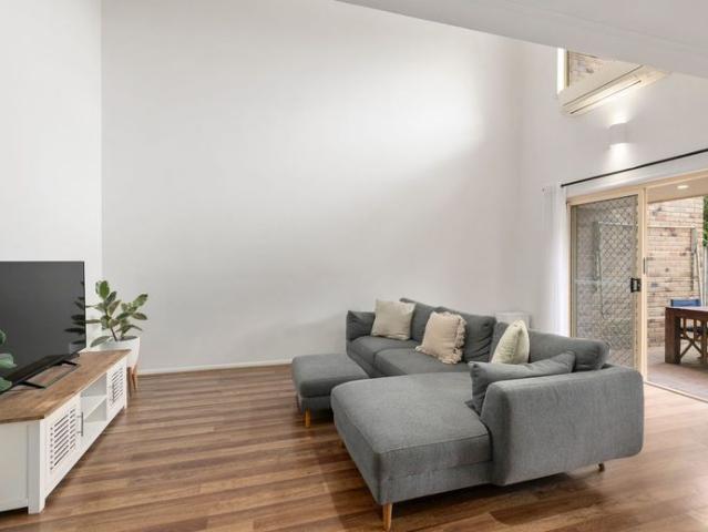 Townhouse for rent in Toombul, Queensland