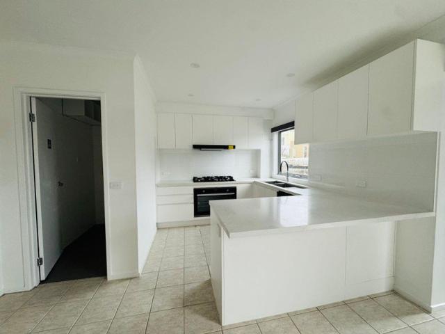 Townhouse for rent in Camerons Creek, Victoria