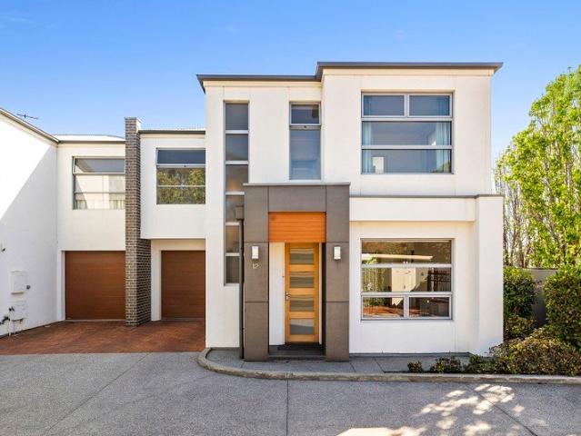 Townhouse for rent in Horseshoe Creek, South Australia