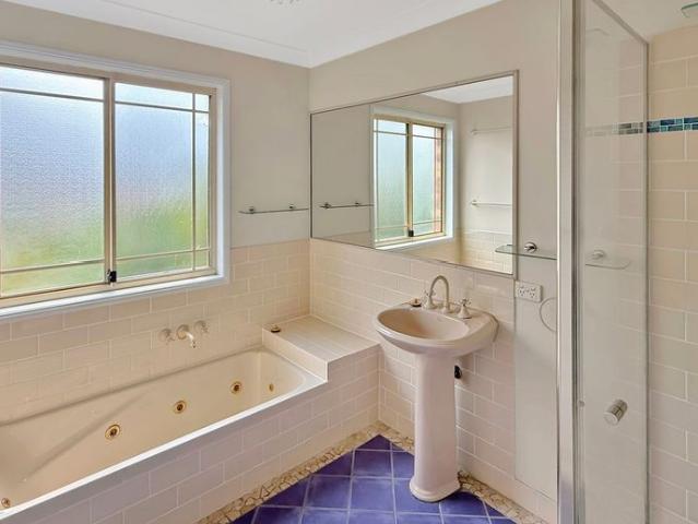 Townhouse for rent in Toombul, Queensland