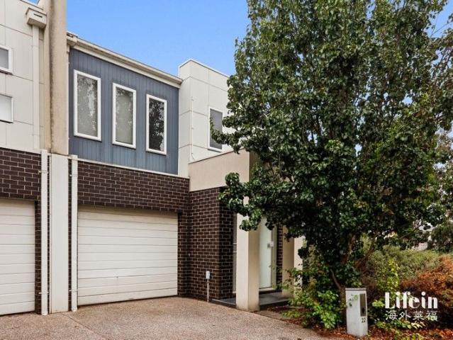 Townhouse for sale in Camerons Creek, Victoria