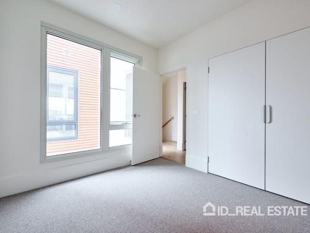 Townhouse for rent in Camerons Creek, Victoria