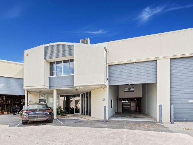 Warehouse for sale in Toombul, Queensland