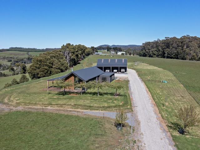 Cottage for sale in Milabena, Tasmania