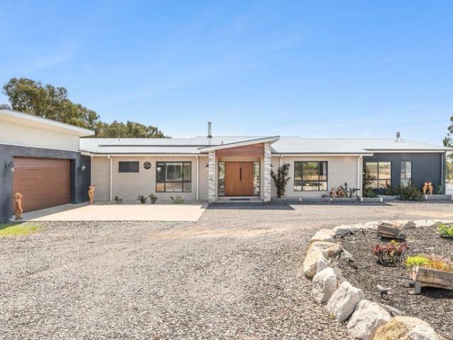 House for sale in Barnawartha, Victoria