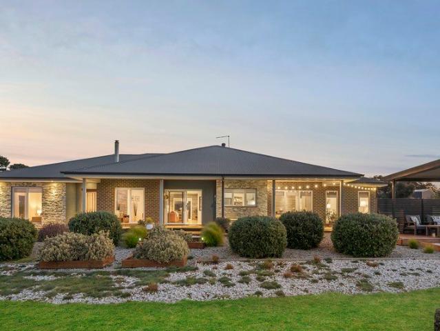 House for sale in Eden Park, Melbourne