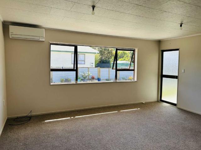Apartment for rent in Maungaturoto, Kaipara District