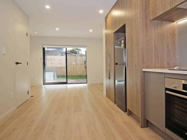 Townhouse for rent in Panmure, Oroua County