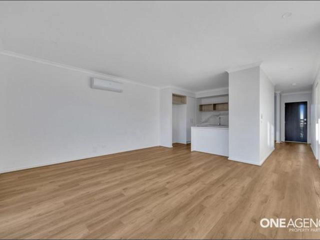 Townhouse for rent in Camerons Creek, Victoria