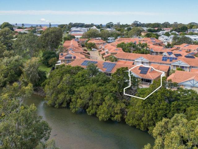 Townhouse for sale in Toombul, Queensland