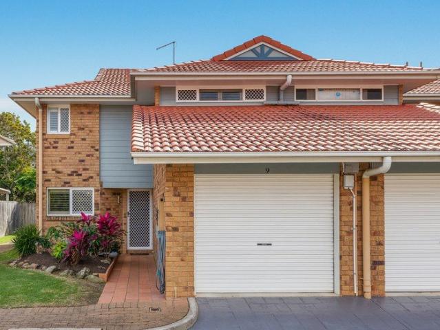 Townhouse for sale in Toombul, Queensland