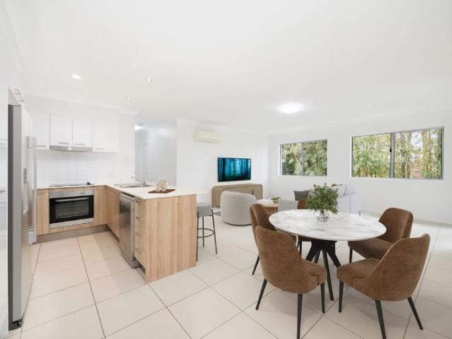 Apartment for rent in Runaway Bay, Gold Coast City