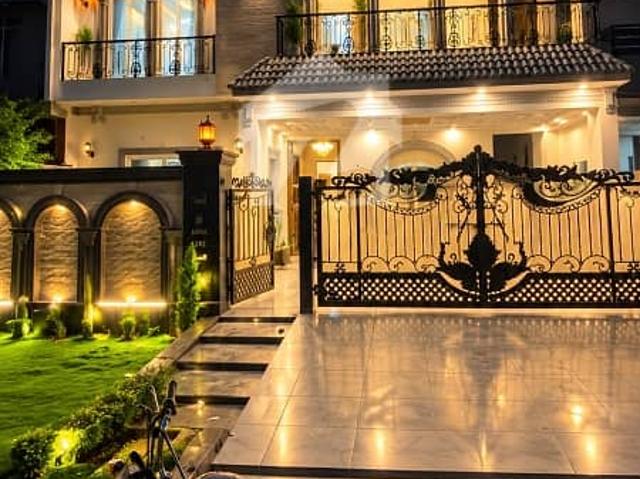 House for sale in لاہور, لاہور ڈویژن