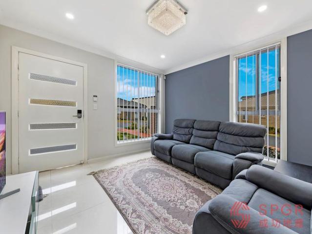 Townhouse for rent in Sydney, New South Wales