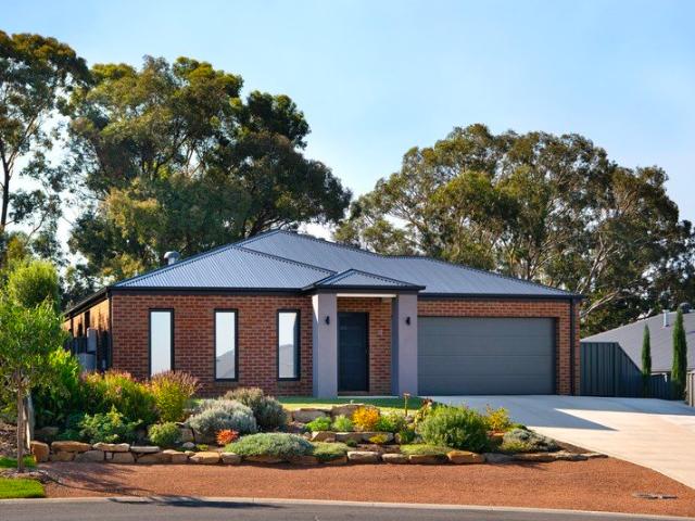 House for sale in Mckenzie Hill, Victoria
