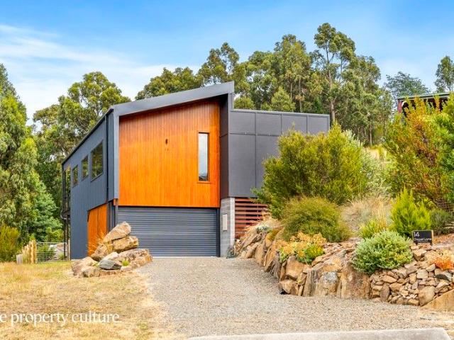 House for sale in Brooks Bay, Tasmania